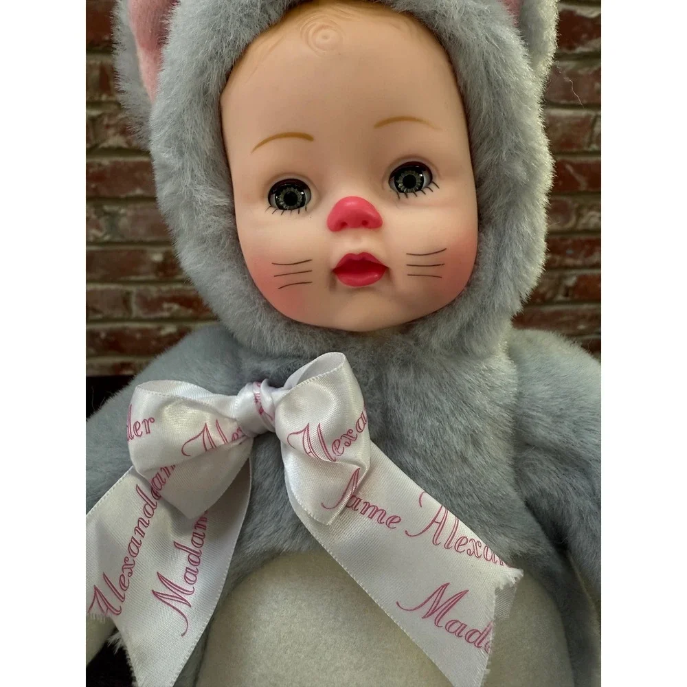 Madame Alexander Hug‎ Me Kitty Plush Doll Silver Gray Costume Baby Doll 13